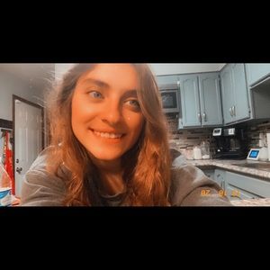 Meet your Posher, Brianna